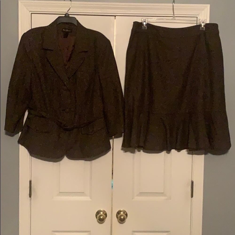 Brown Tweed Business Suit